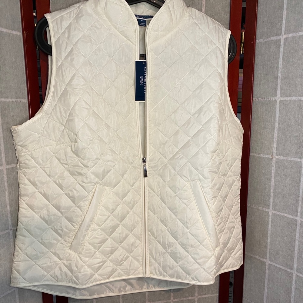 White vest by Karen Scott